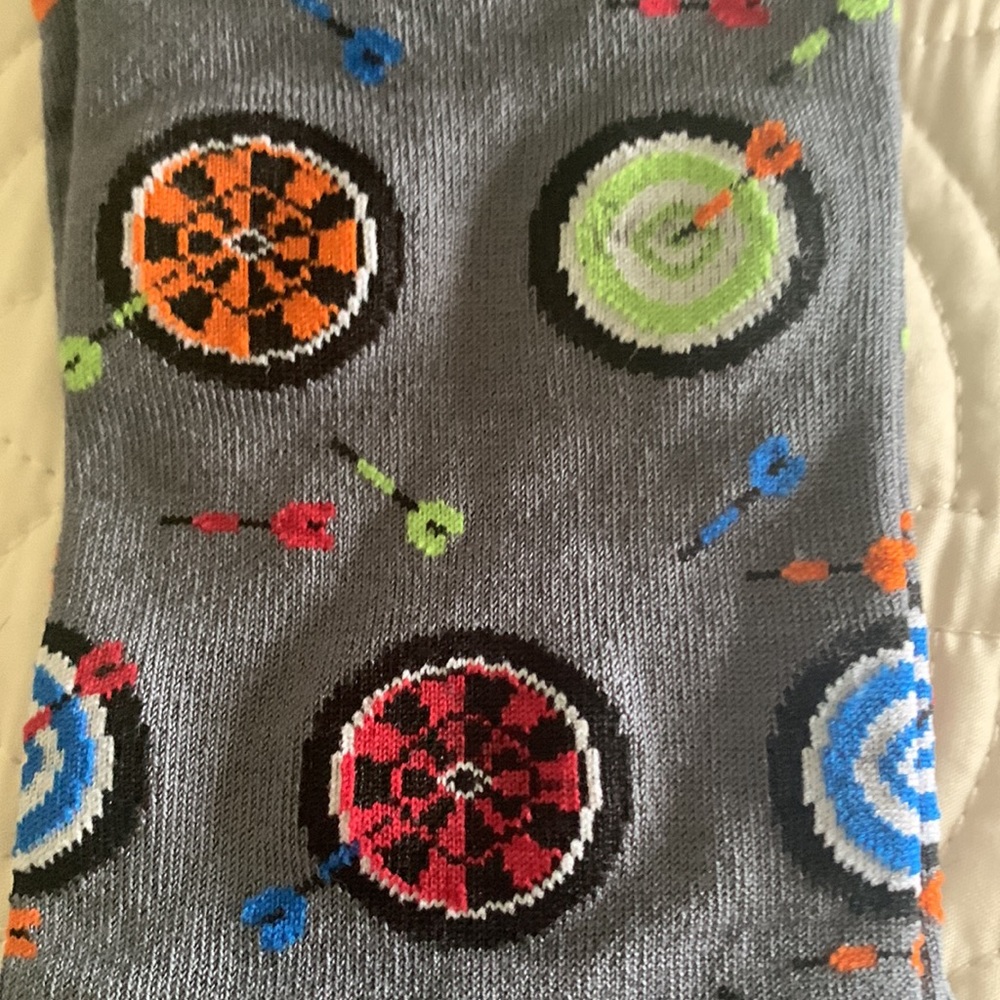 Hot Sox Dartboard socks NWT - Picture 2 of 4